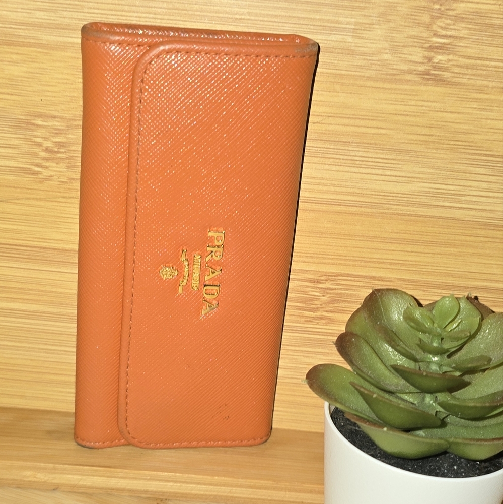 Prada Key Holder - Picture 2 of 11